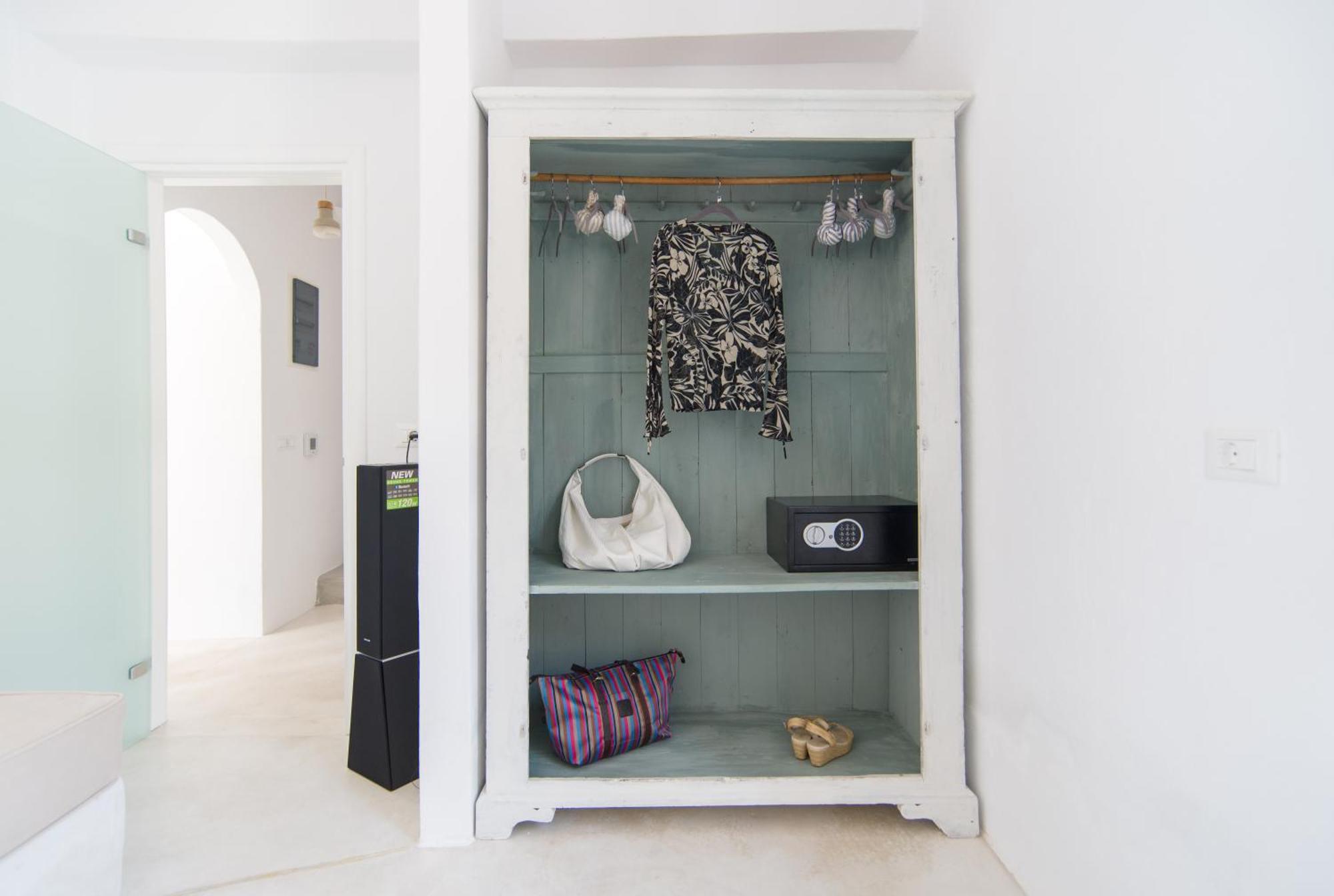 Lagadi Suites By K&K Mesaria Rum bild